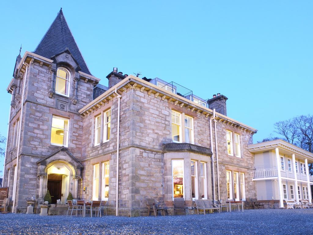 Knockendarroch Hotel Питлохри Экстерьер фото