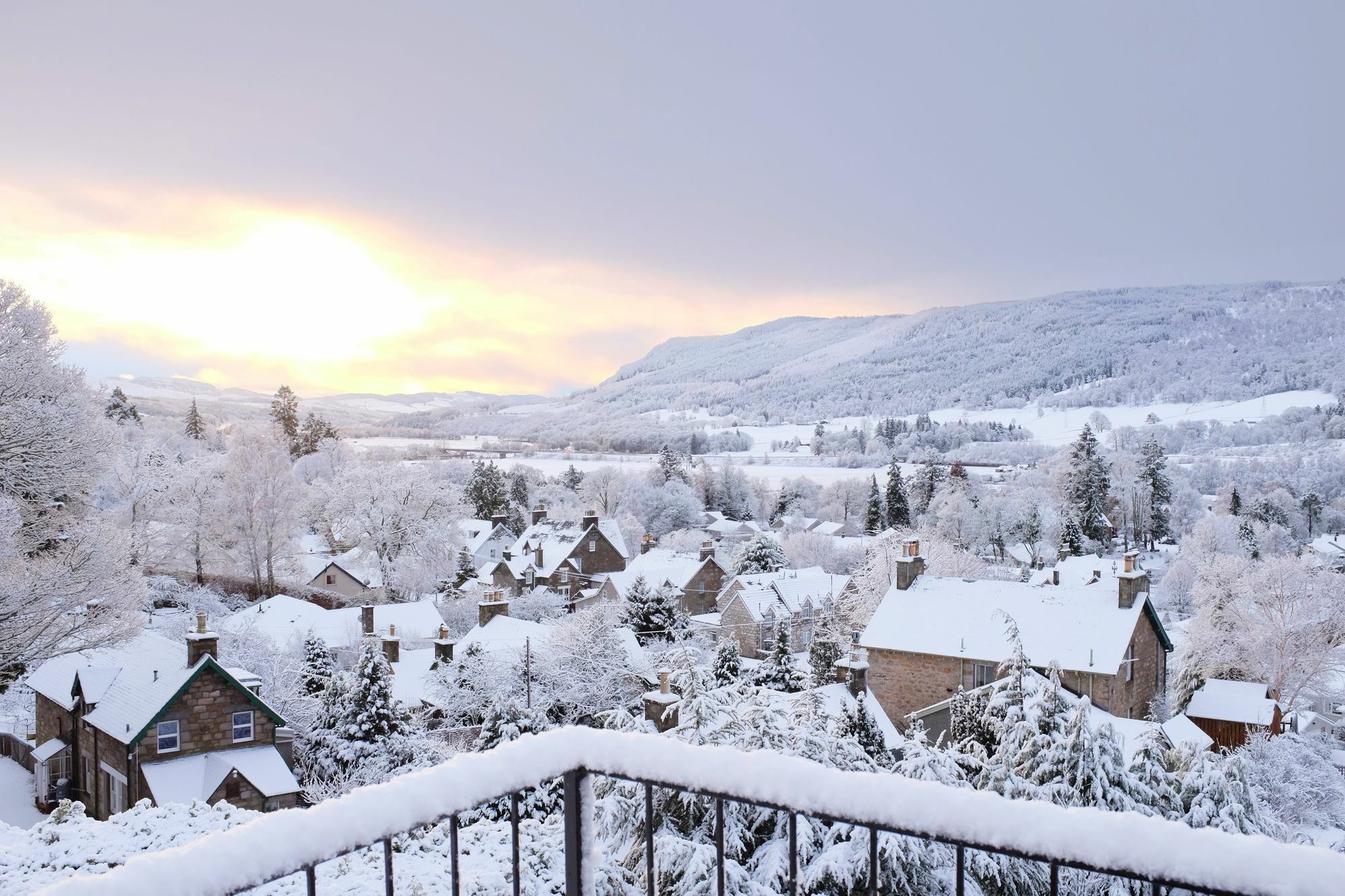 Knockendarroch Hotel Питлохри Экстерьер фото